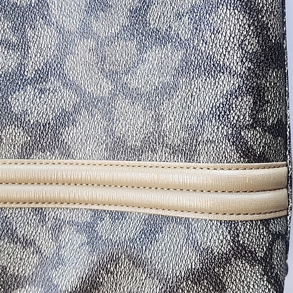 YSL Giraffe Print Travel Bag Vintage - Picture 13 of 14
